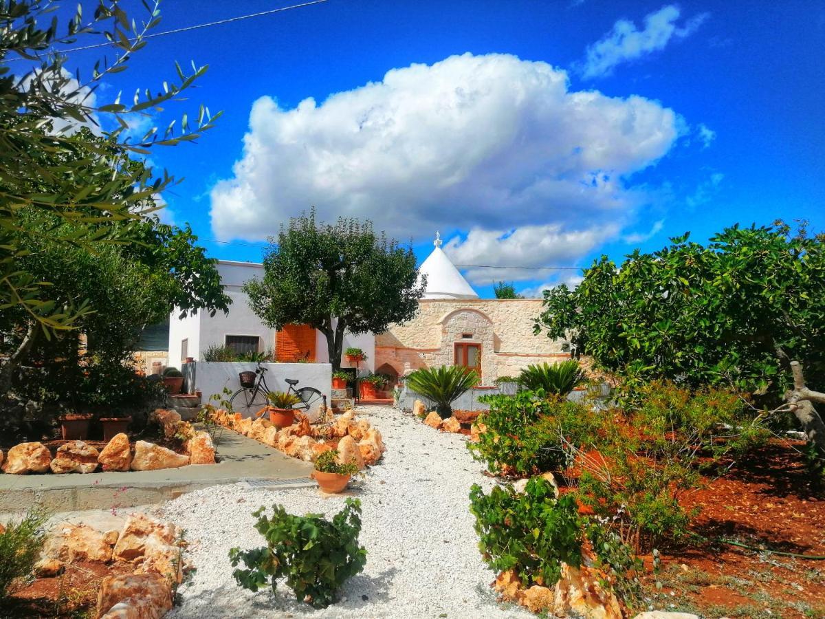 Trullo Il Melograno Guest House Ostuni Luaran gambar