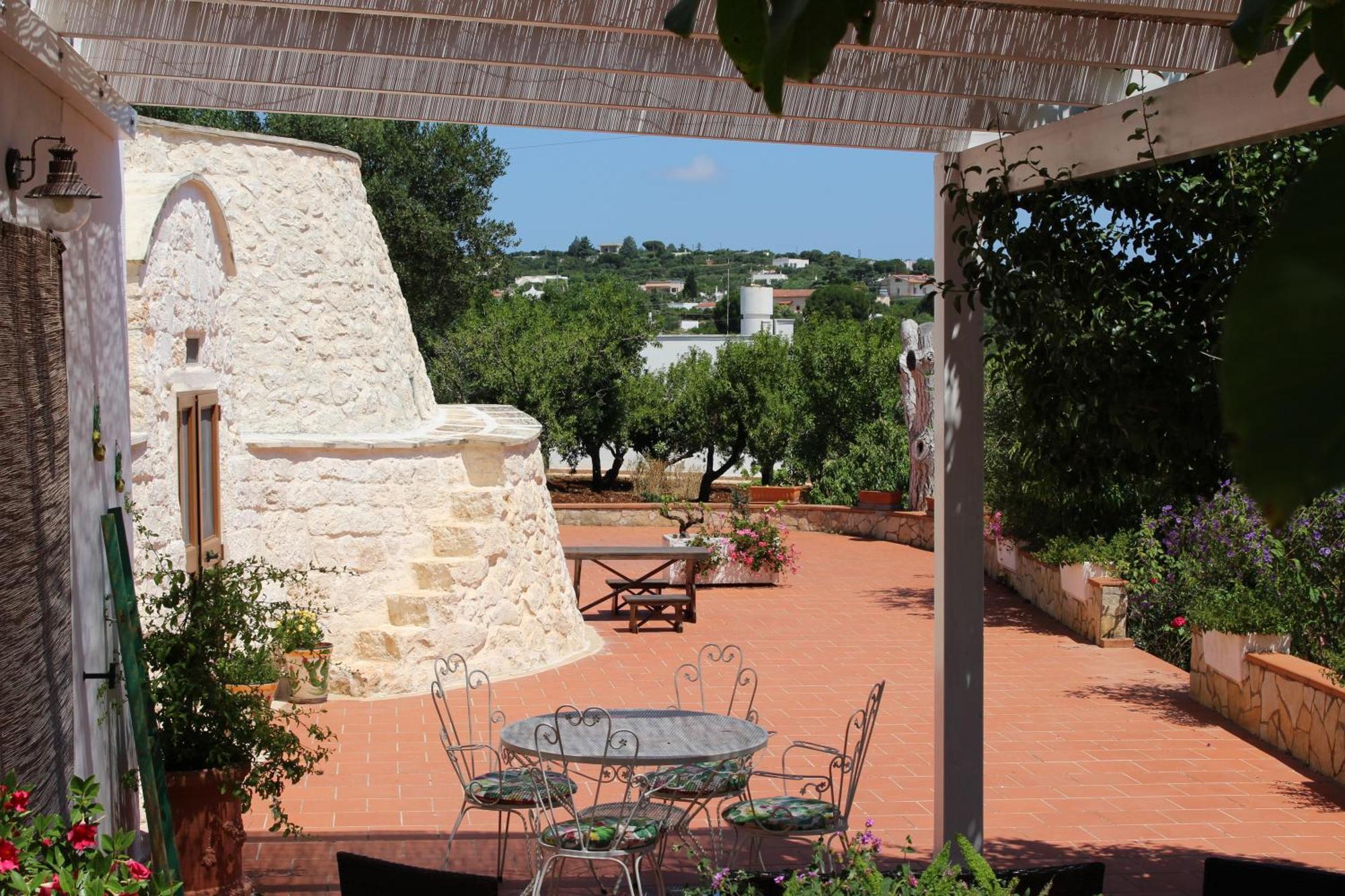 Trullo Il Melograno Guest House Ostuni Luaran gambar