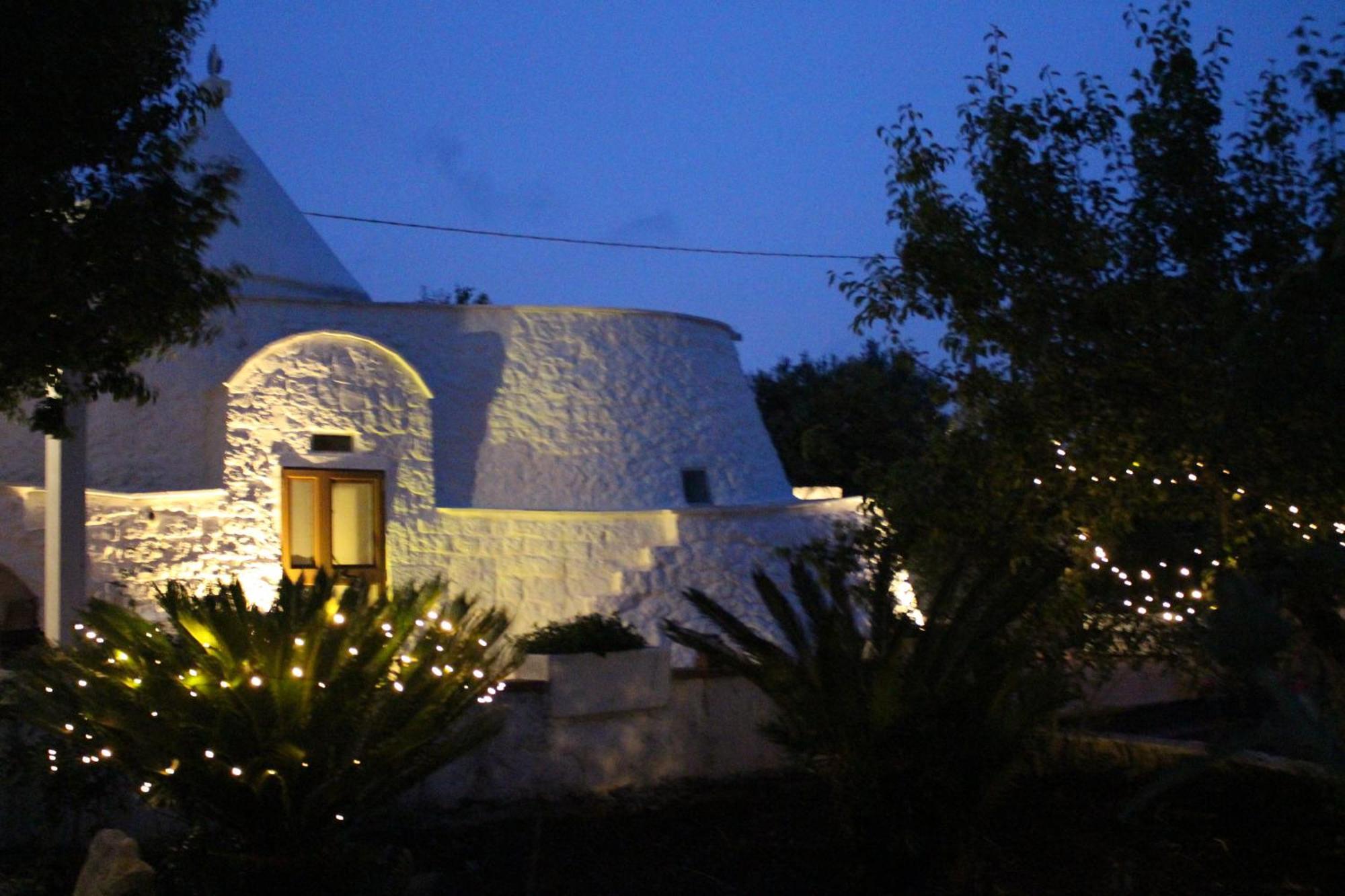 Trullo Il Melograno Guest House Ostuni Luaran gambar