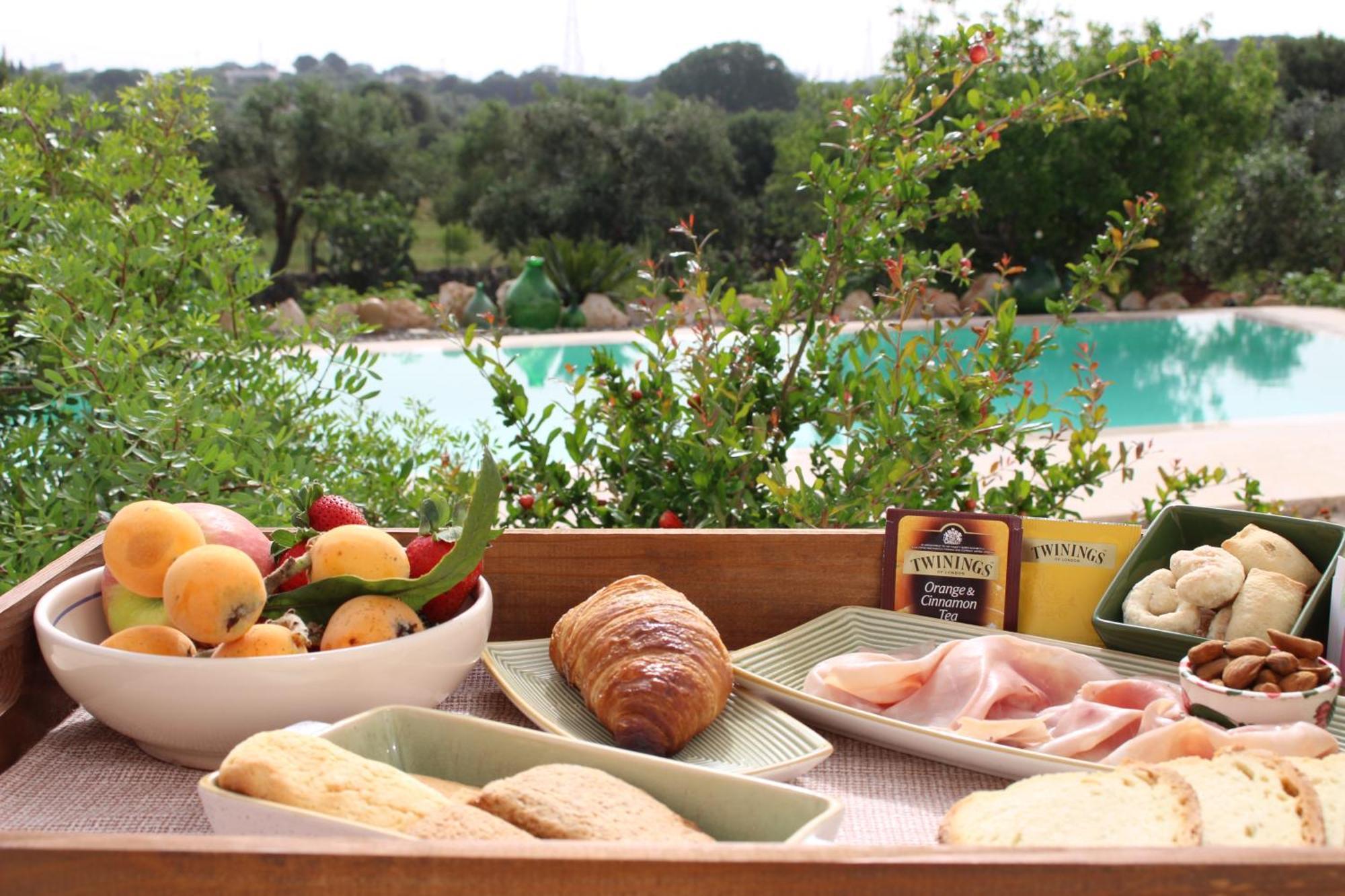 Trullo Il Melograno Guest House Ostuni Luaran gambar