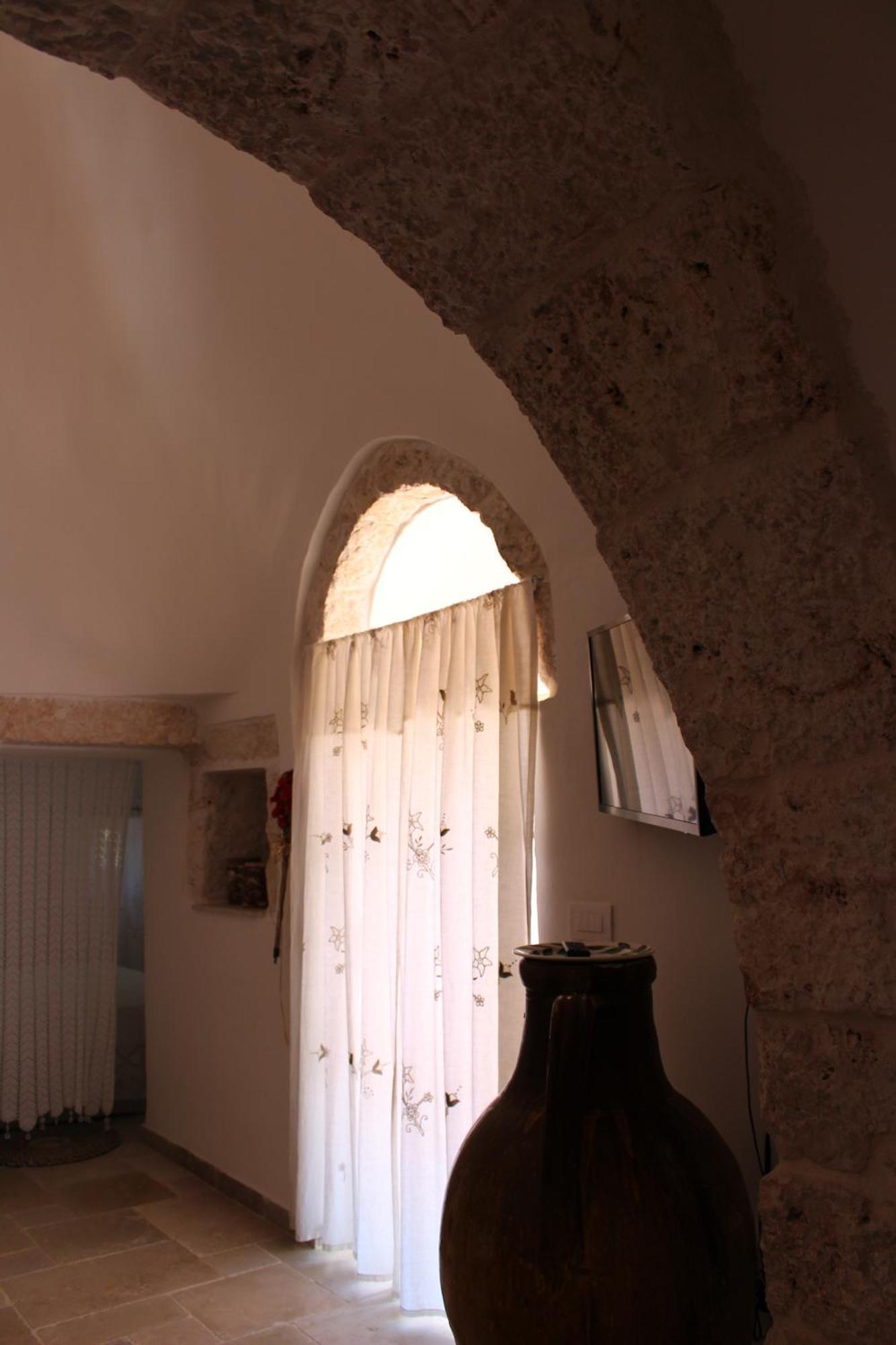 Trullo Il Melograno Guest House Ostuni Luaran gambar